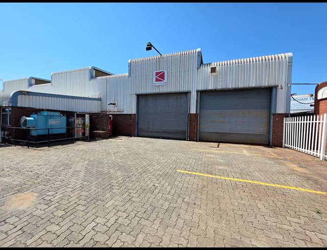 3,168M² WAREHOUSE FOR SALE IN SELBY